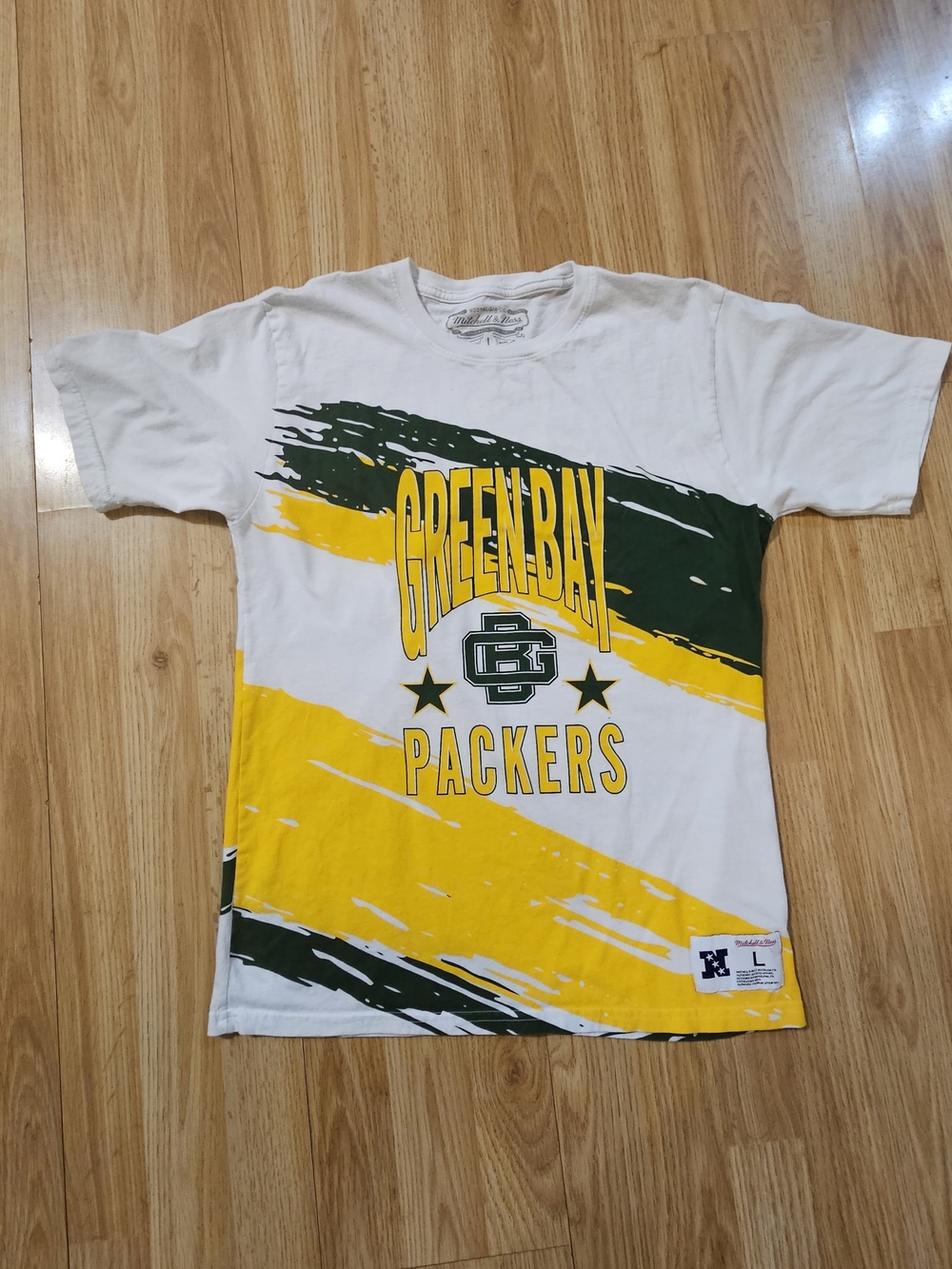 Vintage Style Mitchell & Ness Green Bay Packers Paintbrush Graphic Tee